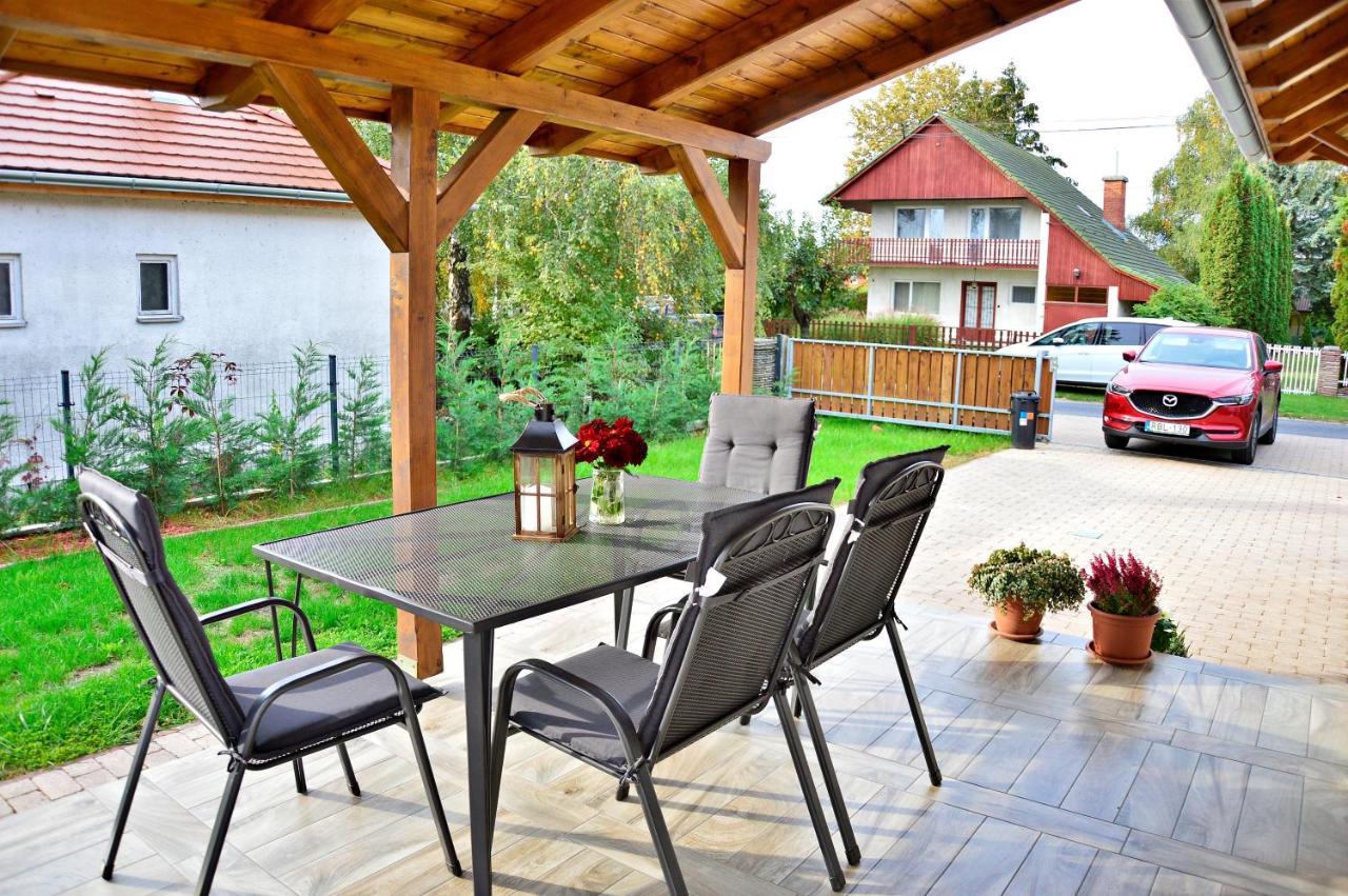 R Cottage Jacuzzival Balatonfenyves Exteriör bild